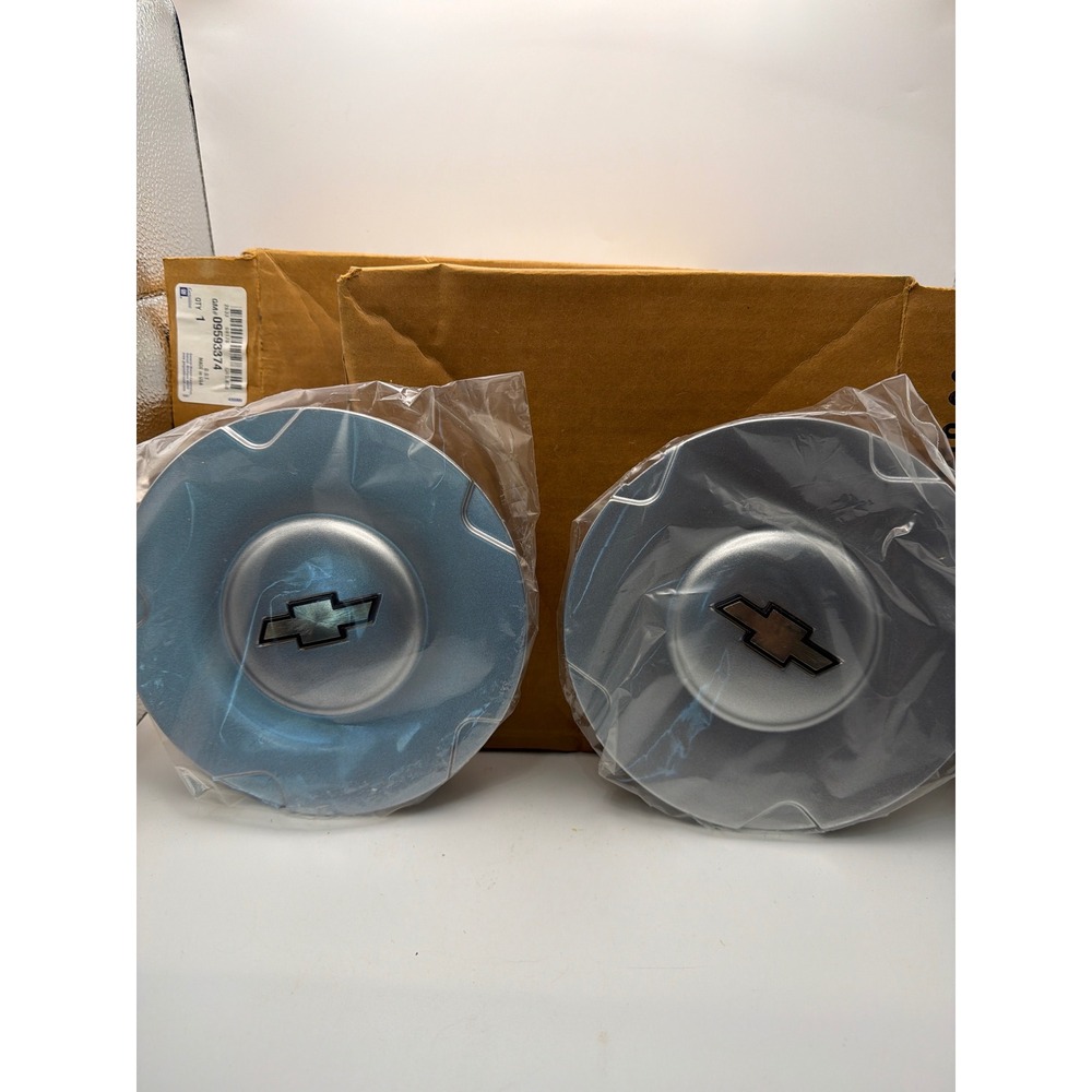 Genuine GM Chevrolet Silver Wheel Center Caps Gold Bowtie 09593374 Set of 2